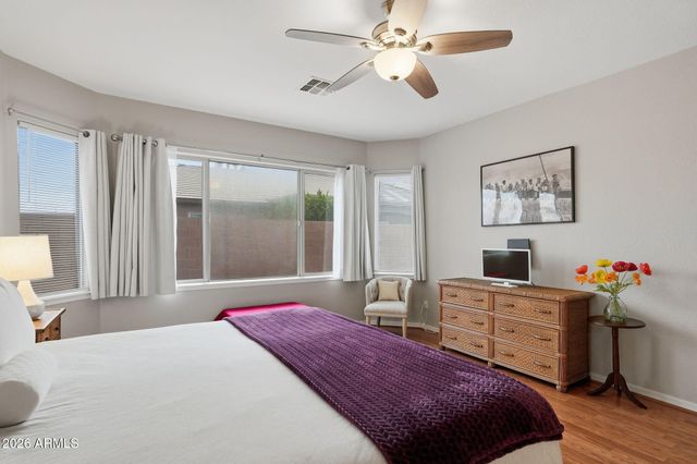 3063 E PEACH TREE Drive, Chandler, AZ 85249