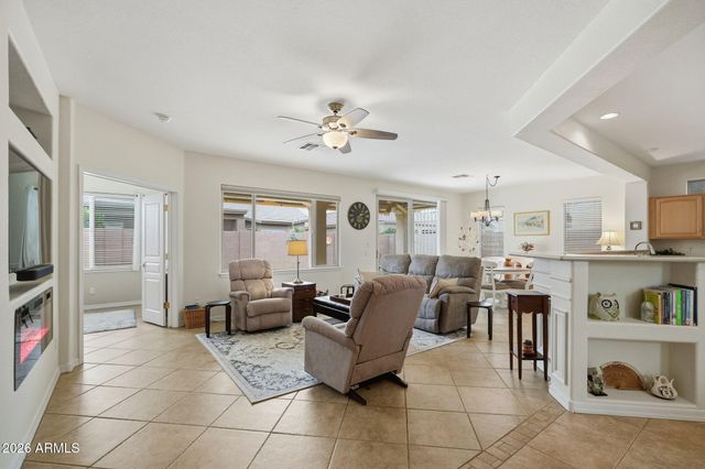 3063 E PEACH TREE Drive, Chandler, AZ 85249