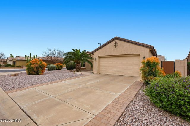 3063 E PEACH TREE Drive, Chandler, AZ 85249