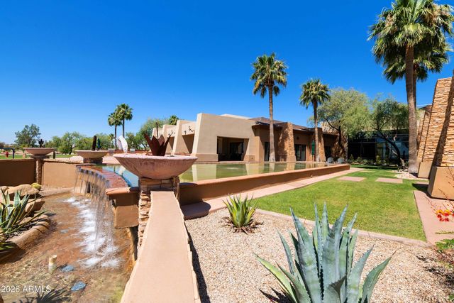 3063 E PEACH TREE Drive, Chandler, AZ 85249