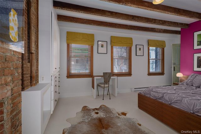 315 State, Hudson, NY 12534