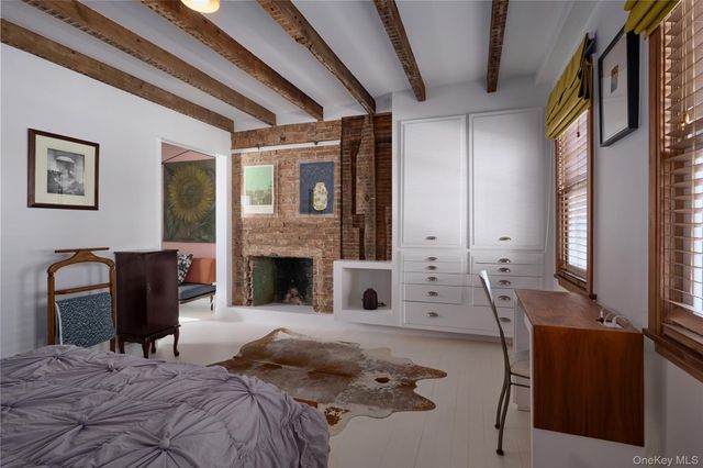 315 State, Hudson, NY 12534