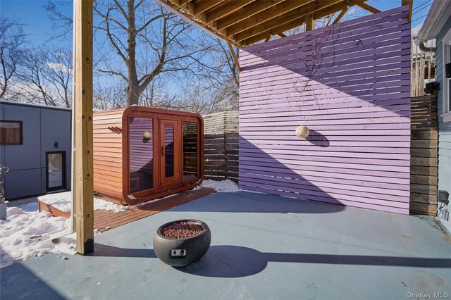 315 State, Hudson, NY 12534