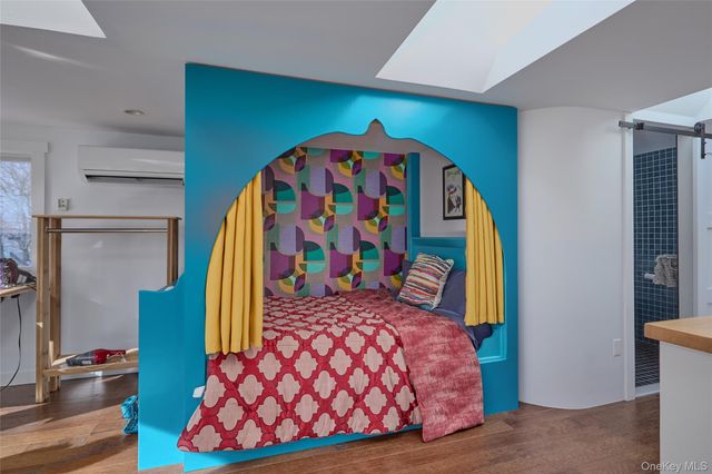 315 State, Hudson, NY 12534