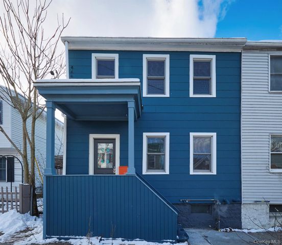 315 State, Hudson, NY 12534