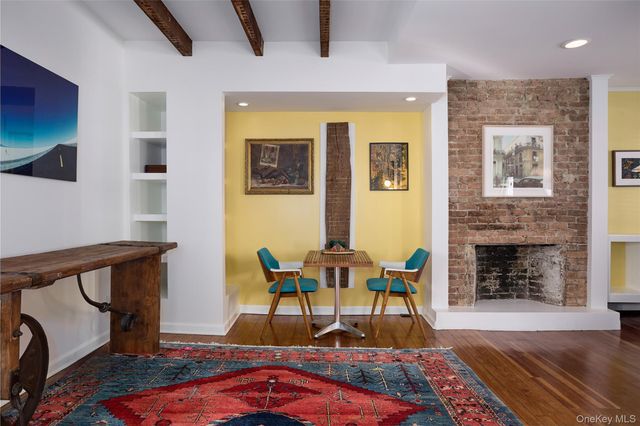 315 State, Hudson, NY 12534