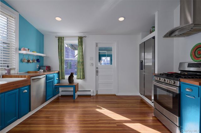 315 State, Hudson, NY 12534