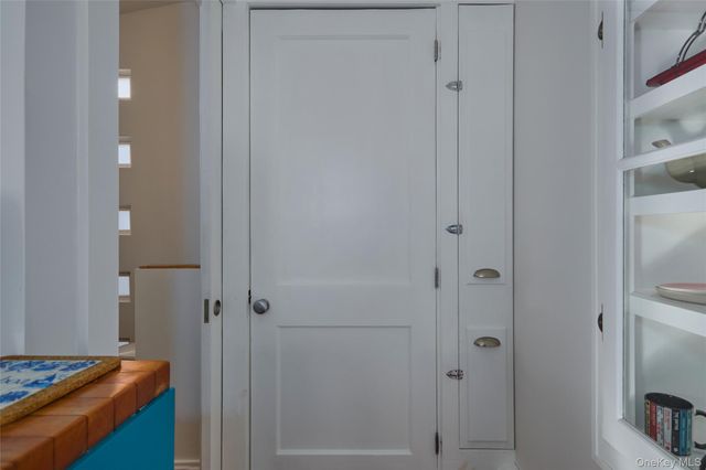 315 State, Hudson, NY 12534