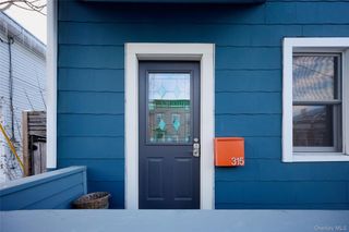 315 State, Hudson, NY 12534