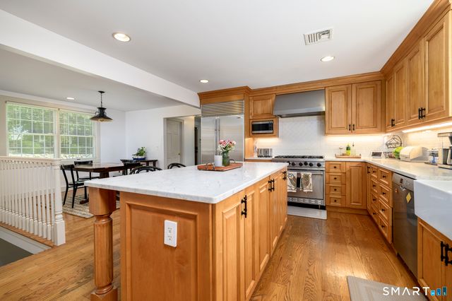 64 East Hunting Ridge Road, Stamford, CT 06903
