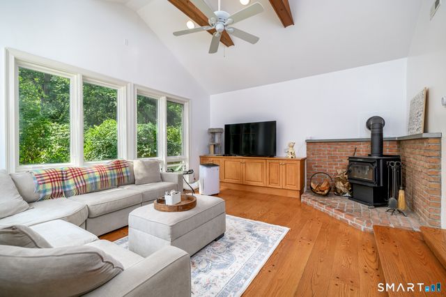 64 East Hunting Ridge Road, Stamford, CT 06903