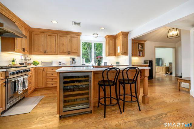 64 East Hunting Ridge Road, Stamford, CT 06903