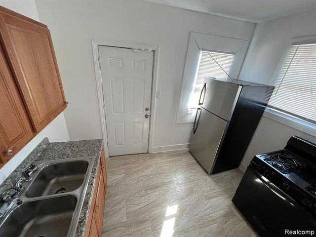 6349 Barlum Street, Detroit, MI 48210