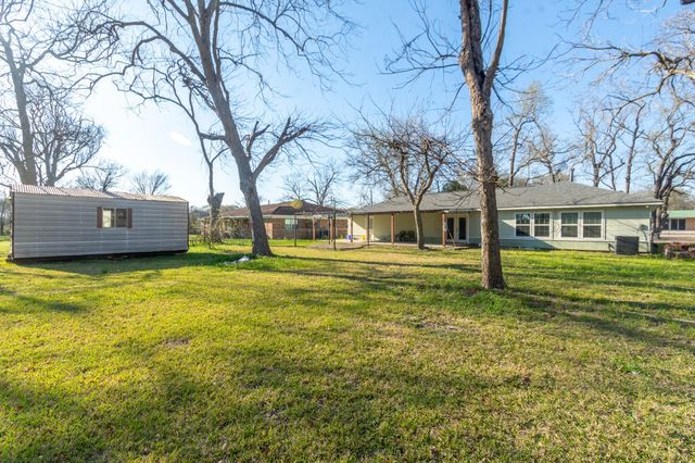 2509 Ward Road, Baytown, TX 77520