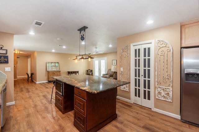 2509 Ward Road, Baytown, TX 77520