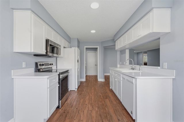 9031 WARWICK LANE 9031, New Port Richey, FL 34655