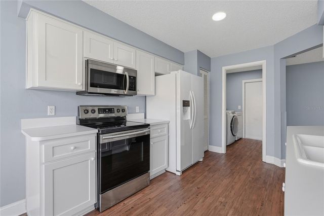 9031 WARWICK LANE 9031, New Port Richey, FL 34655