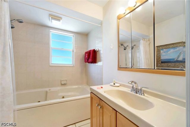 1140 SW 44th ST, Cape Coral, FL 33914