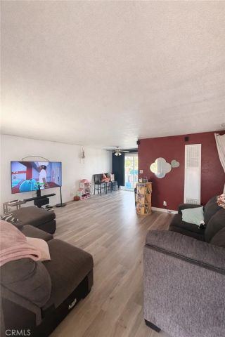 16464 Orange, Hesperia, CA 92345