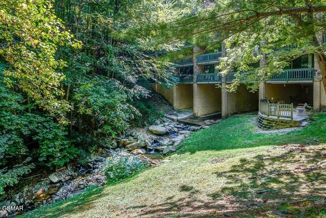 1435 Wiley Oakley Drive, Gatlinburg, TN 37738