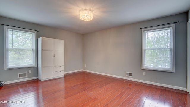 2 Lone Star Lane, Manalapan, NJ 07726