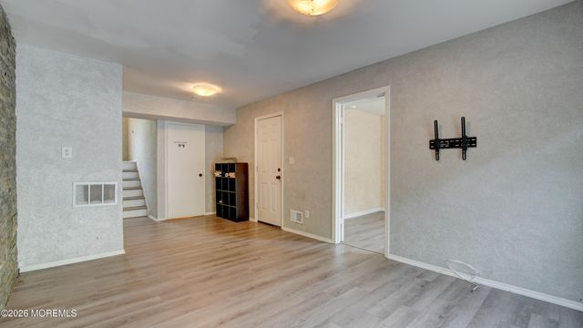 2 Lone Star Lane, Manalapan, NJ 07726