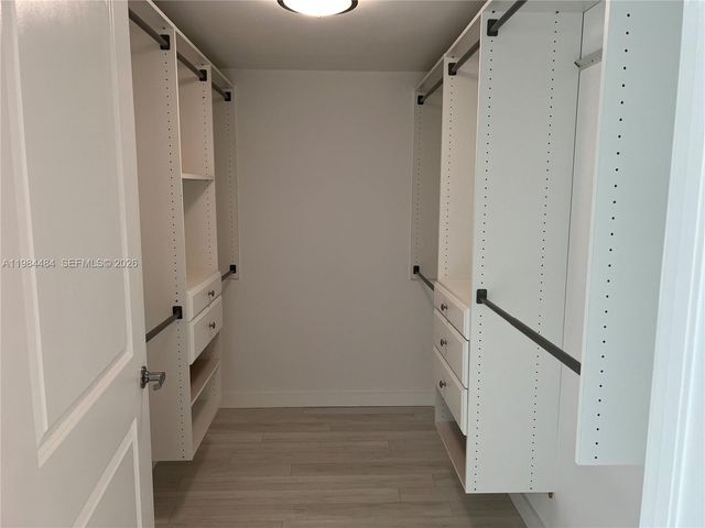 400 Sunny Isles Blvd 1105, Sunny Isles Beach, FL 33160