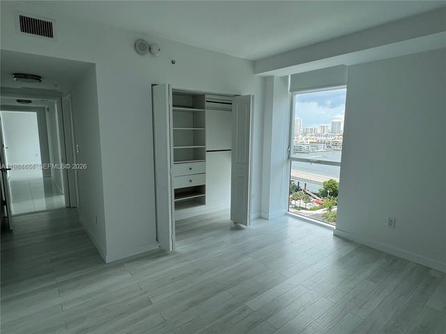 400 Sunny Isles Blvd 1105, Sunny Isles Beach, FL 33160