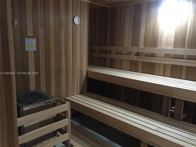 400 Sunny Isles Blvd 1105, Sunny Isles Beach, FL 33160