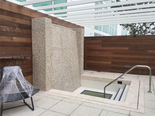 400 Sunny Isles Blvd 1105, Sunny Isles Beach, FL 33160