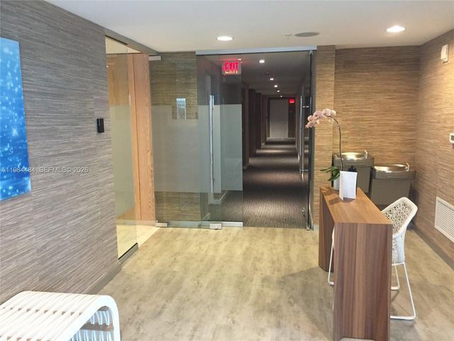 400 Sunny Isles Blvd 1105, Sunny Isles Beach, FL 33160