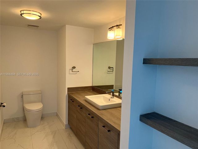 400 Sunny Isles Blvd 1105, Sunny Isles Beach, FL 33160