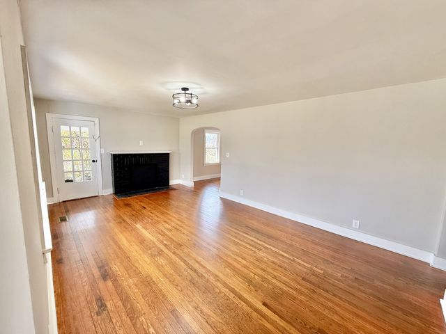 2711 Kenwood Dr, Hopkinsville, KY 42240