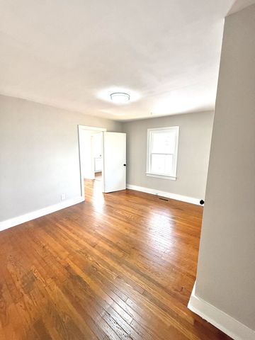 2711 Kenwood Dr, Hopkinsville, KY 42240