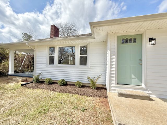 2711 Kenwood Dr, Hopkinsville, KY 42240