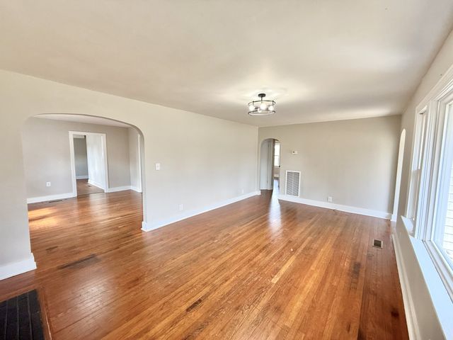 2711 Kenwood Dr, Hopkinsville, KY 42240