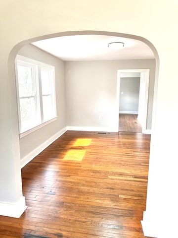 2711 Kenwood Dr, Hopkinsville, KY 42240