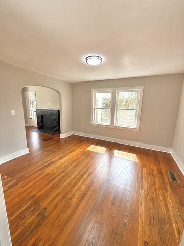 2711 Kenwood Dr, Hopkinsville, KY 42240