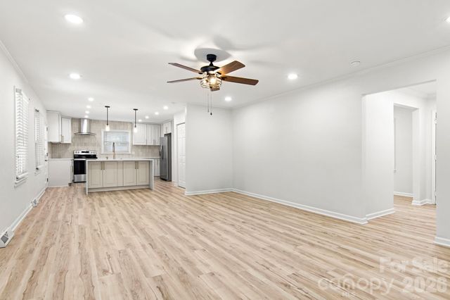 7030 Delta Lake Drive, Charlotte, NC 28215