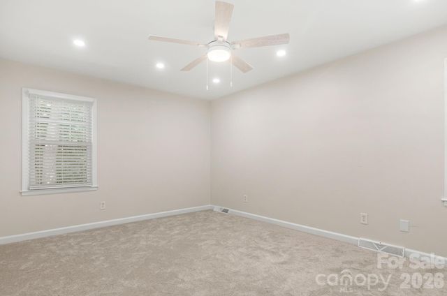7030 Delta Lake Drive, Charlotte, NC 28215