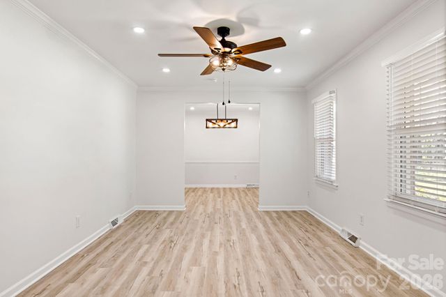 7030 Delta Lake Drive, Charlotte, NC 28215
