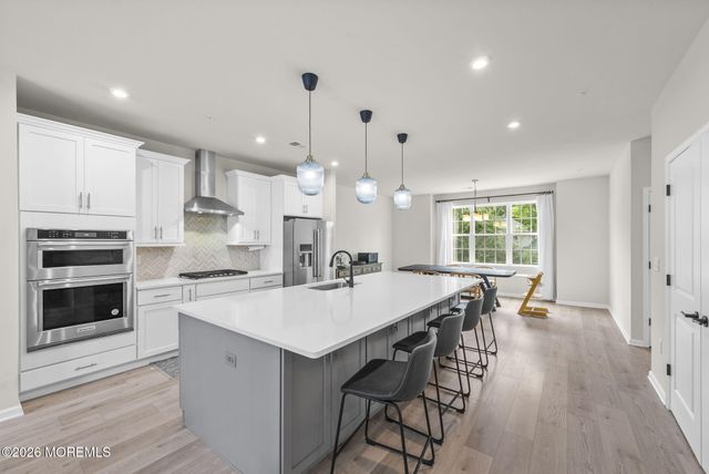 1502 Arose Lane, Middletown, NJ 07748