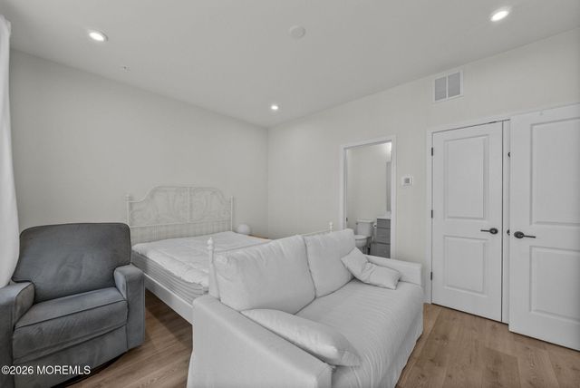1502 Arose Lane, Middletown, NJ 07748