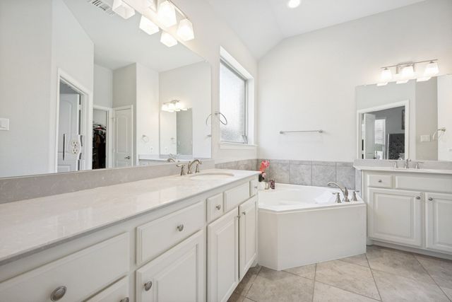 1014 W Villas Court, Lewisville, TX 75067