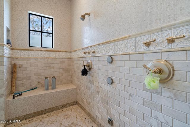 6322 E TURQUOISE Avenue, Paradise Valley, AZ 85253