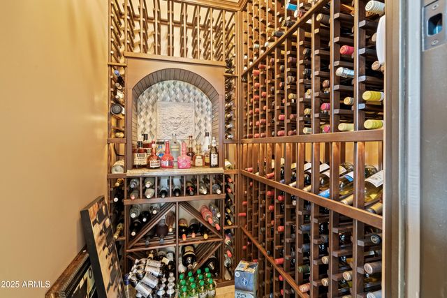 6322 E TURQUOISE Avenue, Paradise Valley, AZ 85253