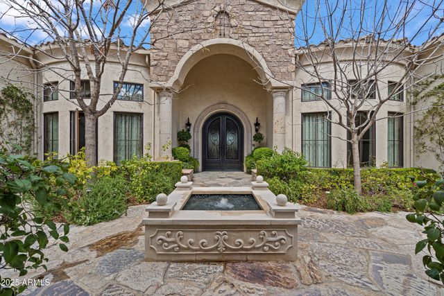 6322 E TURQUOISE Avenue, Paradise Valley, AZ 85253