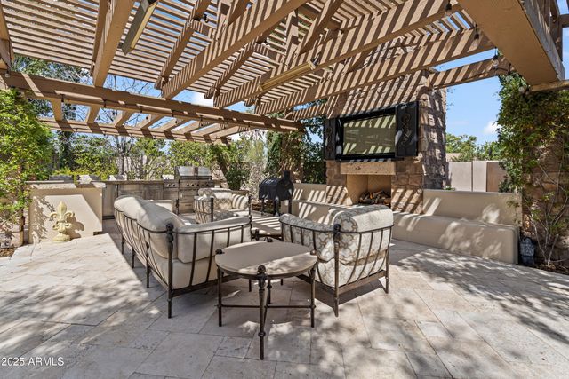 6322 E TURQUOISE Avenue, Paradise Valley, AZ 85253