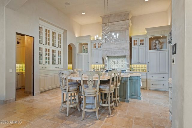 6322 E TURQUOISE Avenue, Paradise Valley, AZ 85253