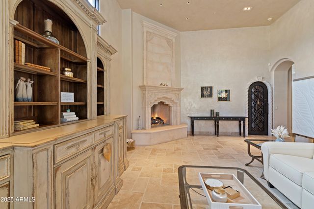 6322 E TURQUOISE Avenue, Paradise Valley, AZ 85253